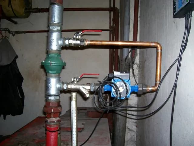 Montaż pompy CO w pionie - Kluczowe zasady i najczęstsze błędy