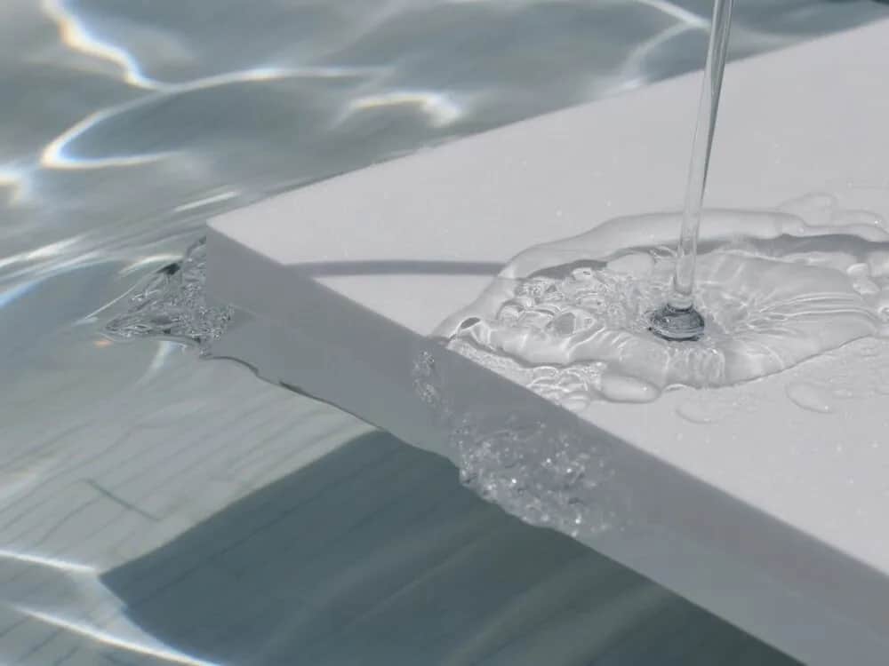 Czy mokry styropian wyschnie? Poznaj wyzwania i skutki zalania