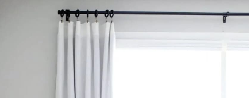 Idealna wysokość karnisza nad oknem - praktyczne wskazówki